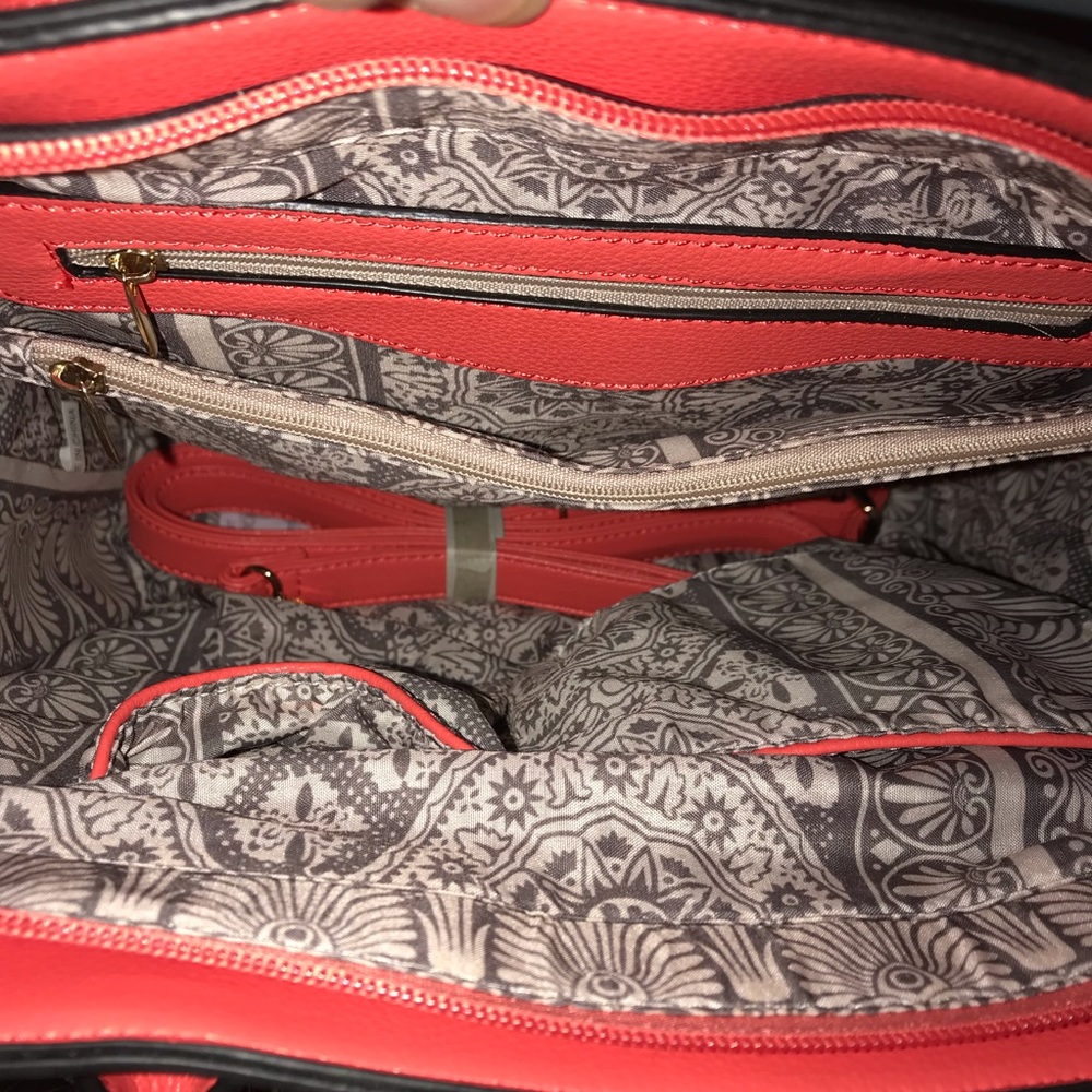 Ruby Collection Coral Classic Handbag - Picture 6 of 7